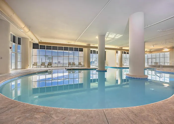 Phoenix Gulf Towers 2702